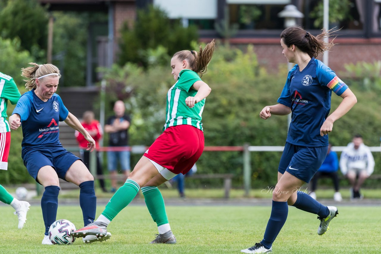 Bild 239 - F SV Boostedt - SV Fortuna St. Juergen : Ergebnis: 2:1